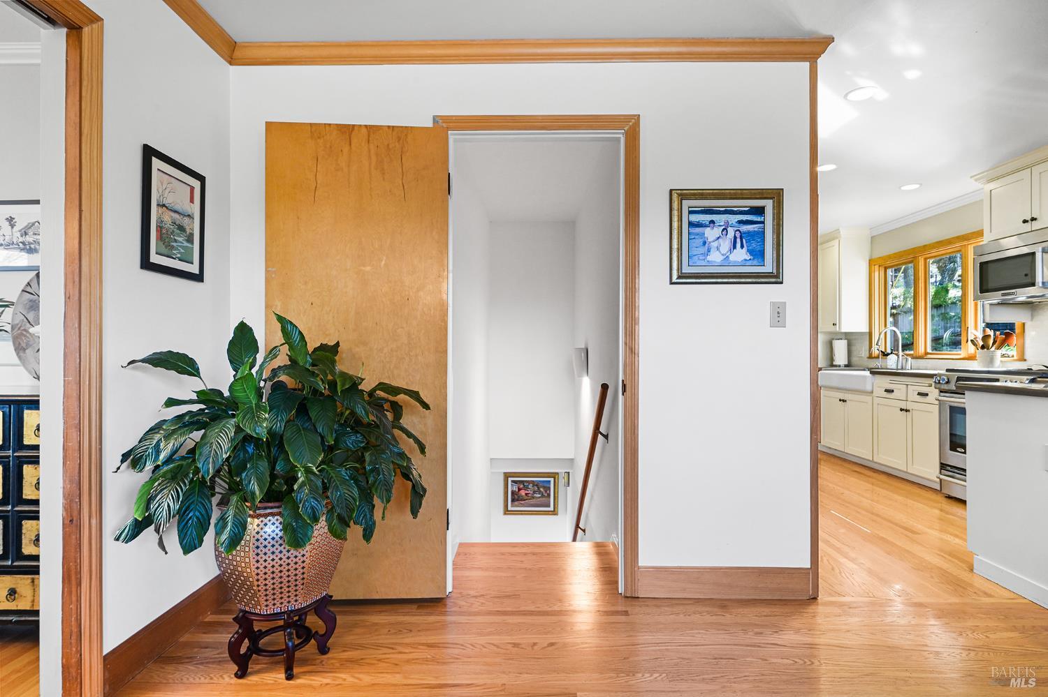 Detail Gallery Image 49 of 65 For 115 Oak Springs Dr, San Anselmo,  CA 94960 - 4 Beds | 3 Baths