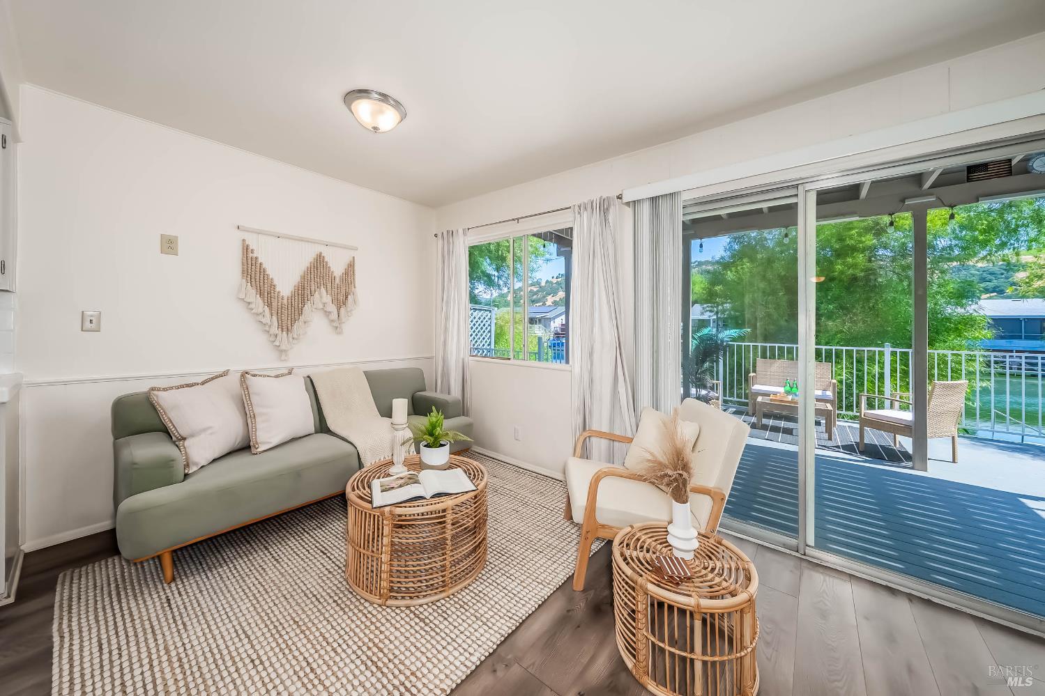 Detail Gallery Image 9 of 56 For 13370 Venus Vlg, Clearlake Oaks,  CA 95423 - 3 Beds | 2 Baths