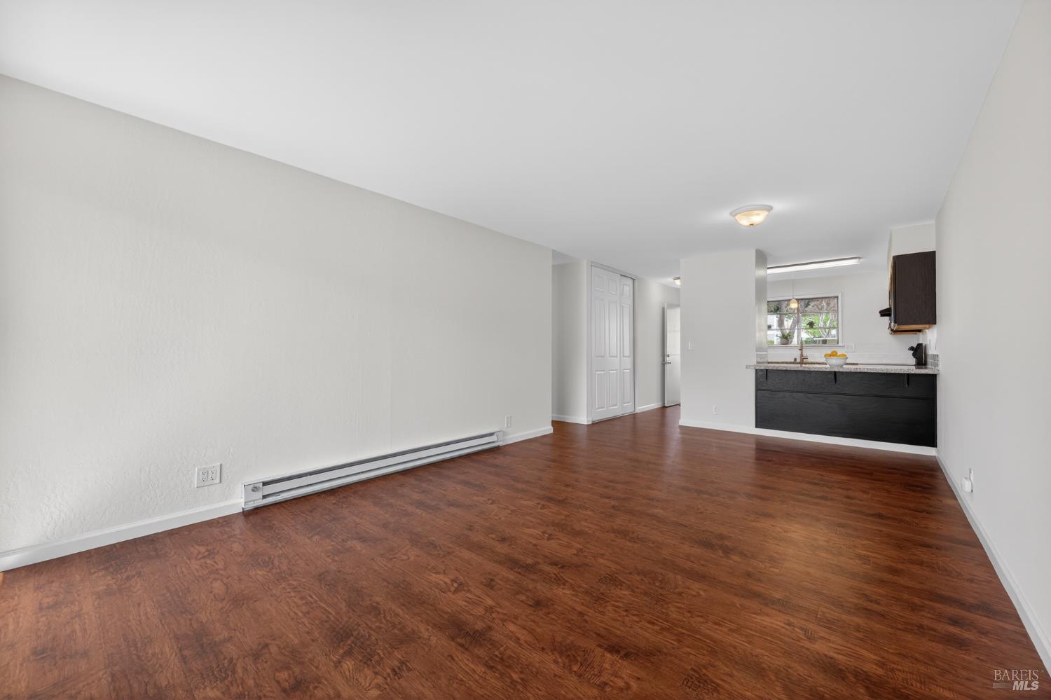 Detail Gallery Image 7 of 31 For 900 Southampton Rd #51,  Benicia,  CA 94510 - 2 Beds | 1 Baths