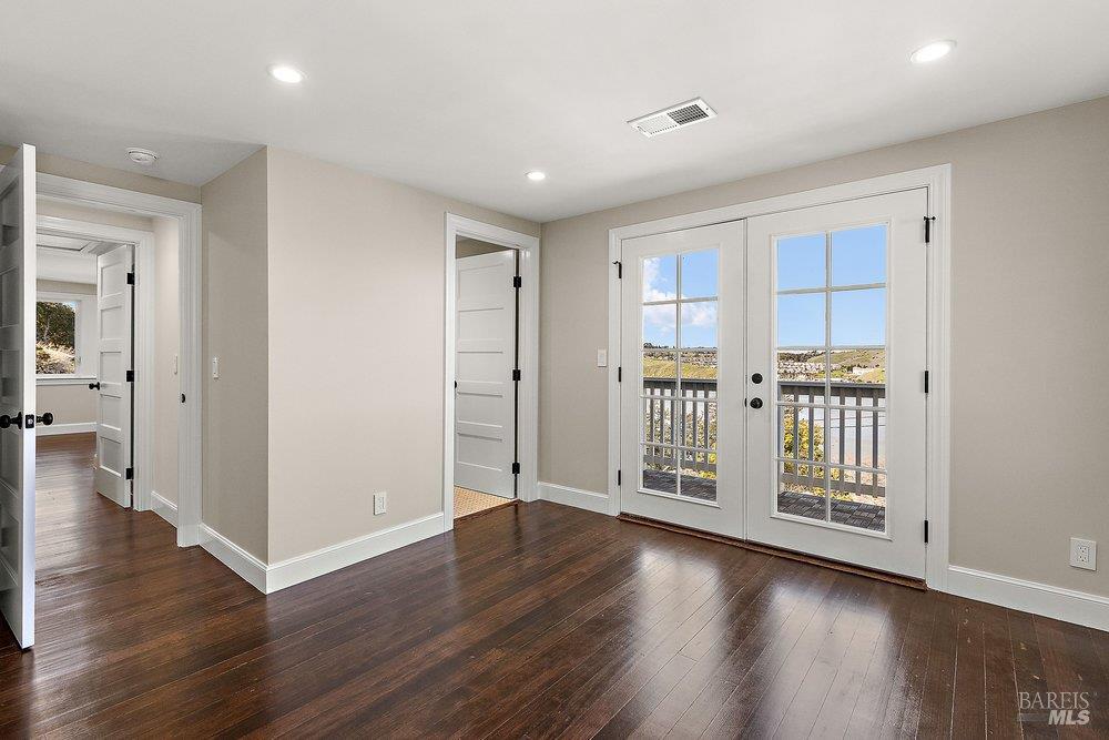 Detail Gallery Image 20 of 57 For 321 Alexander St, Crockett,  CA 94525 - 4 Beds | 3/1 Baths