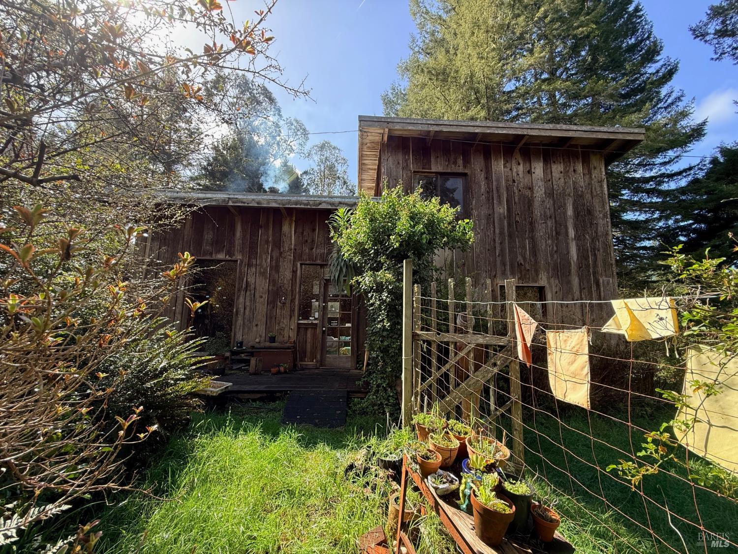 Detail Gallery Image 2 of 31 For 3480 N Albion Ridge G Rd, Albion,  CA 95410 - 2 Beds | 1 Baths