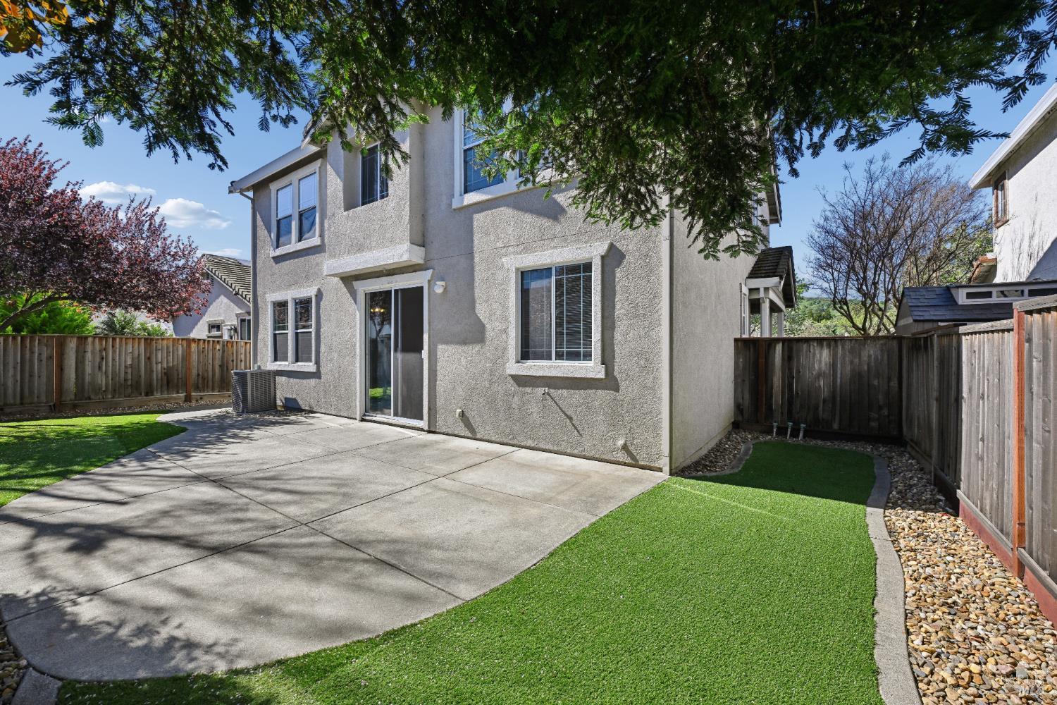 Detail Gallery Image 40 of 46 For 231 Roundhill Ct, Vacaville,  CA 95687 - 3 Beds | 2/1 Baths