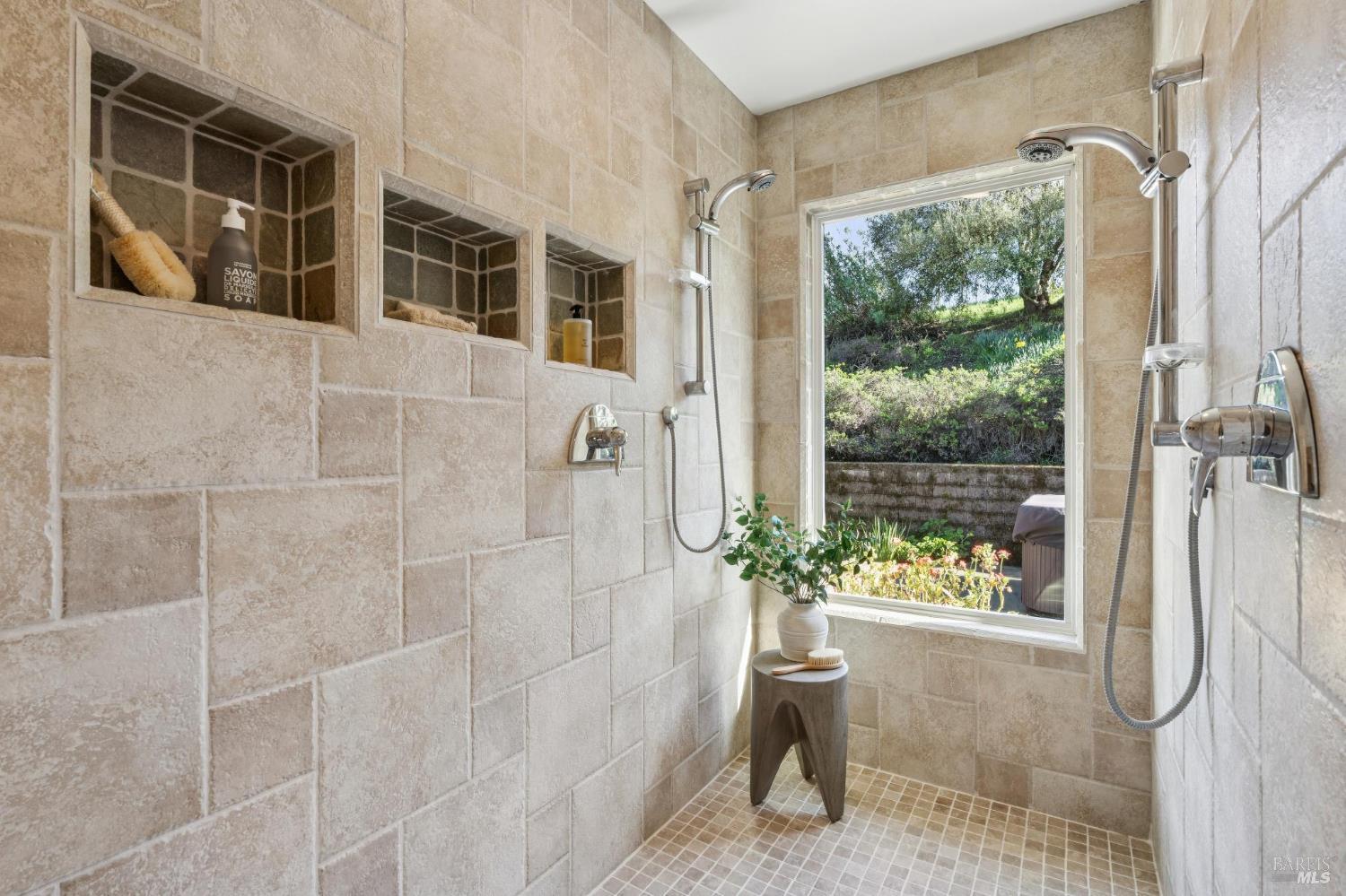 Detail Gallery Image 52 of 92 For 5855 Bodega Ave, Petaluma,  CA 94952 - 3 Beds | 2/1 Baths