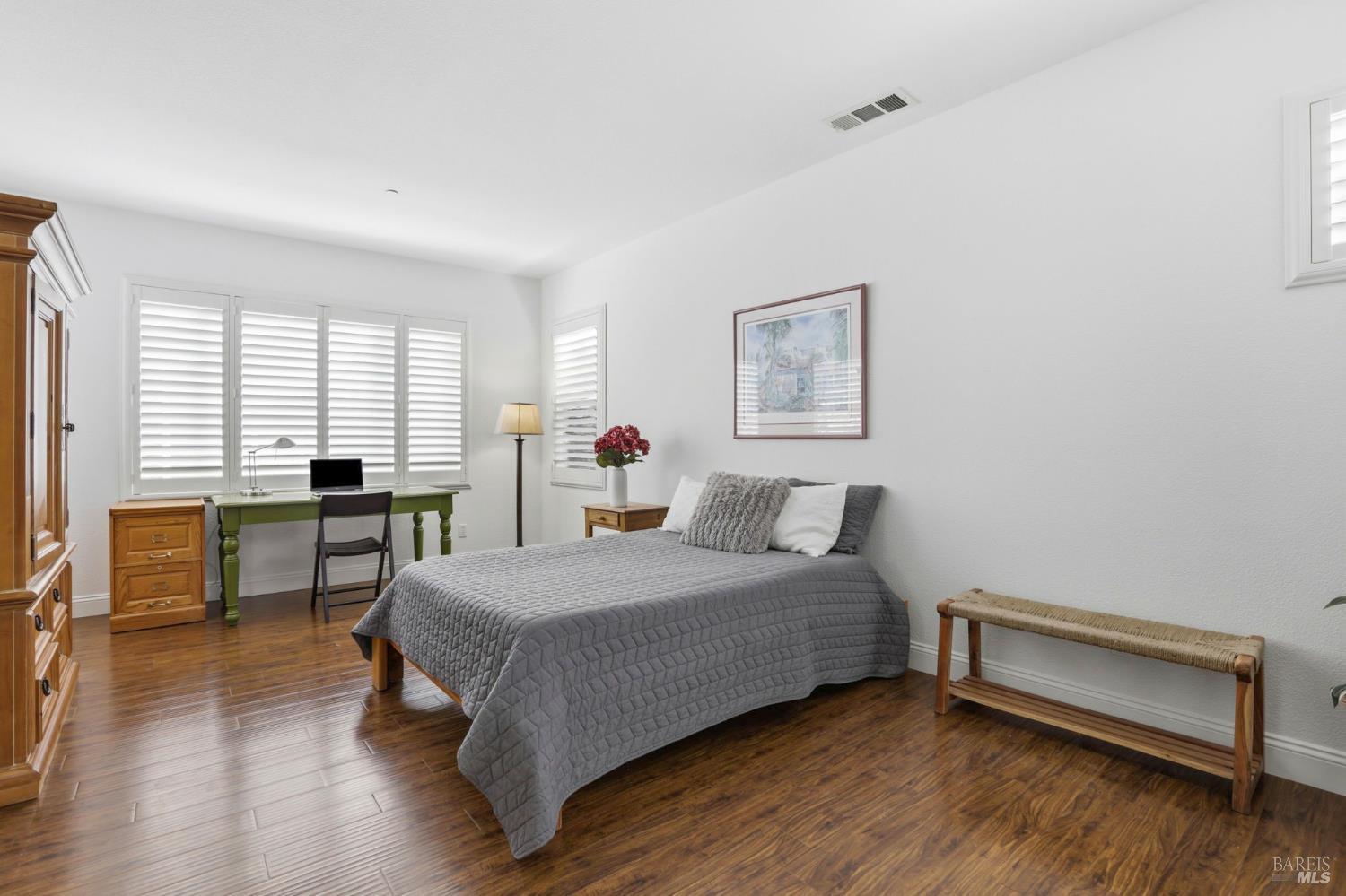 Detail Gallery Image 23 of 40 For 26 Waterbury Ln, Novato,  CA 94949 - 4 Beds | 2/1 Baths