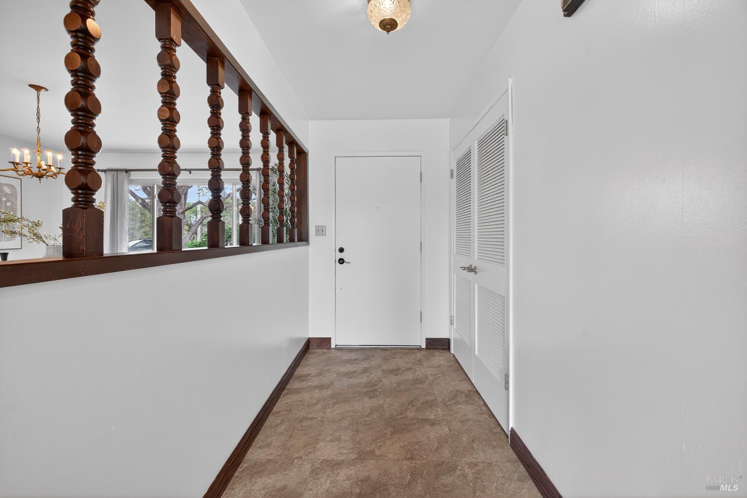 Detail Gallery Image 6 of 70 For 101 Mcbrown Rd, Petaluma,  CA 94952 - 4 Beds | 2/1 Baths