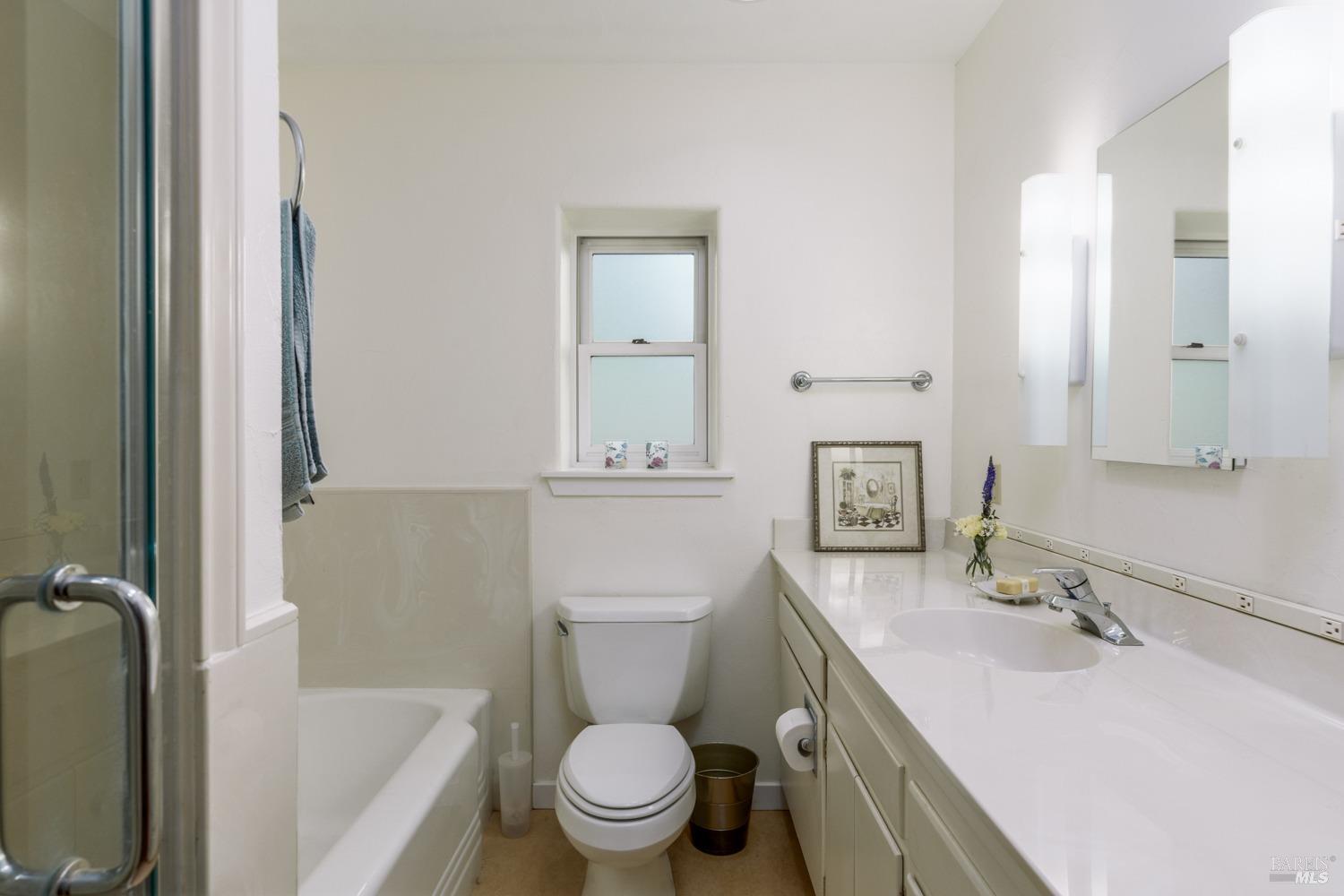 Detail Gallery Image 22 of 27 For 3200 Road J Unkn, Redwood Valley,  CA 95470 - 4 Beds | 3/1 Baths