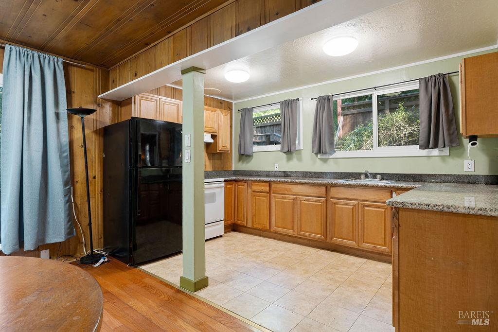 Detail Gallery Image 28 of 58 For 10987 Terrace Dr, Forestville,  CA 95436 - 2 Beds | 1 Baths