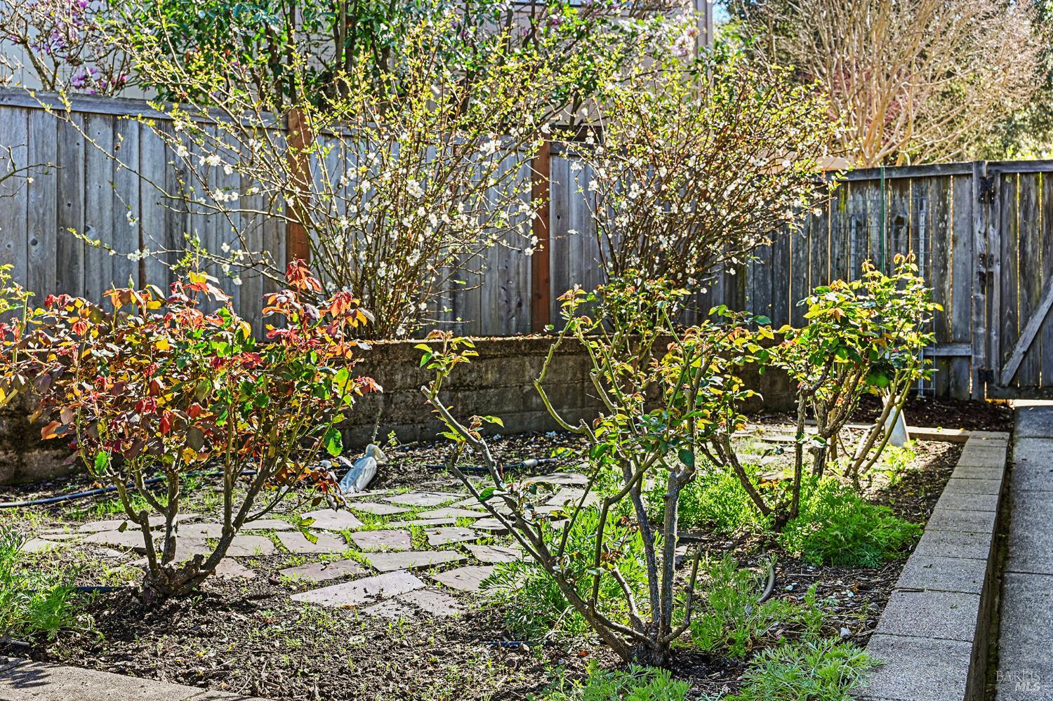 Detail Gallery Image 53 of 57 For 2866 Dusty Stone Ct, Santa Rosa,  CA 95405 - 3 Beds | 2/1 Baths