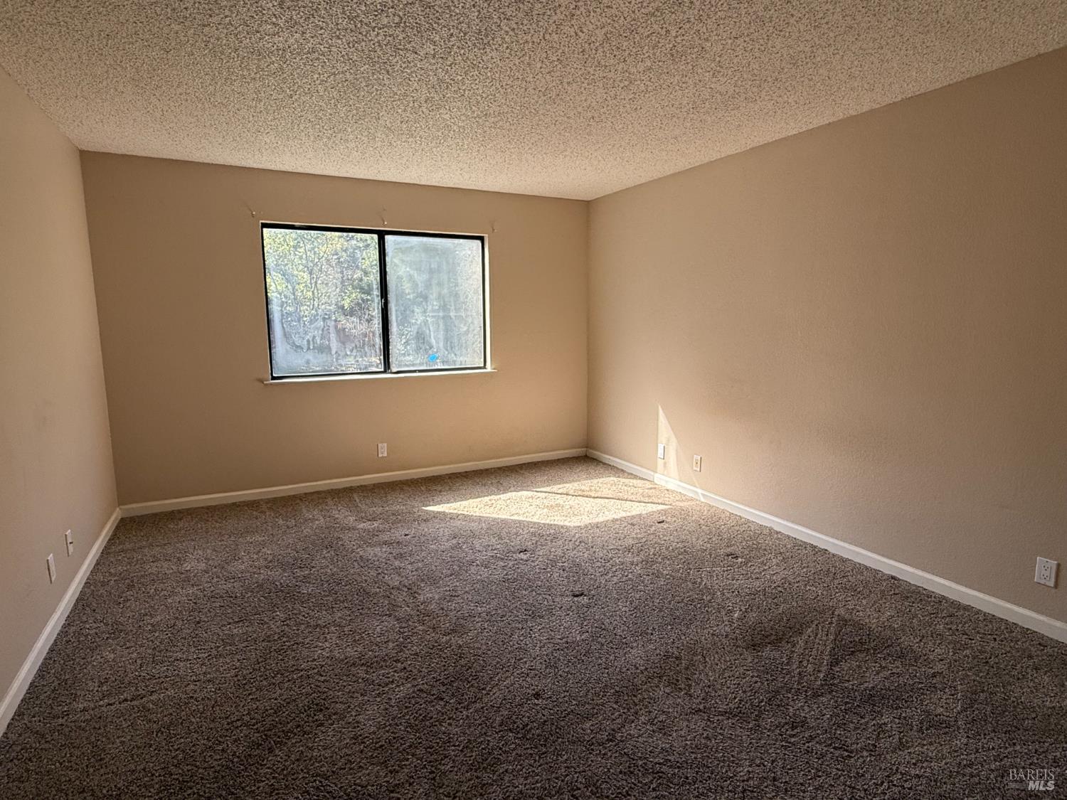 Detail Gallery Image 21 of 31 For 497 Americano Way, Fairfield,  CA 94533 - 4 Beds | 2/1 Baths