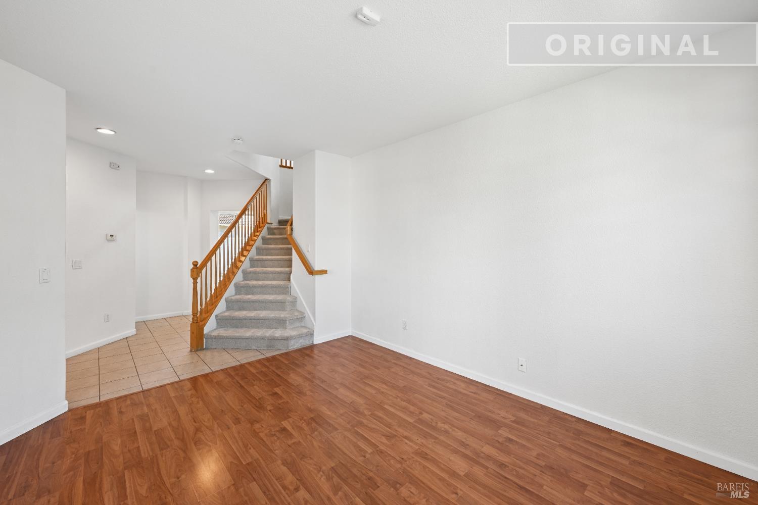 Detail Gallery Image 6 of 46 For 231 Roundhill Ct, Vacaville,  CA 95687 - 3 Beds | 2/1 Baths