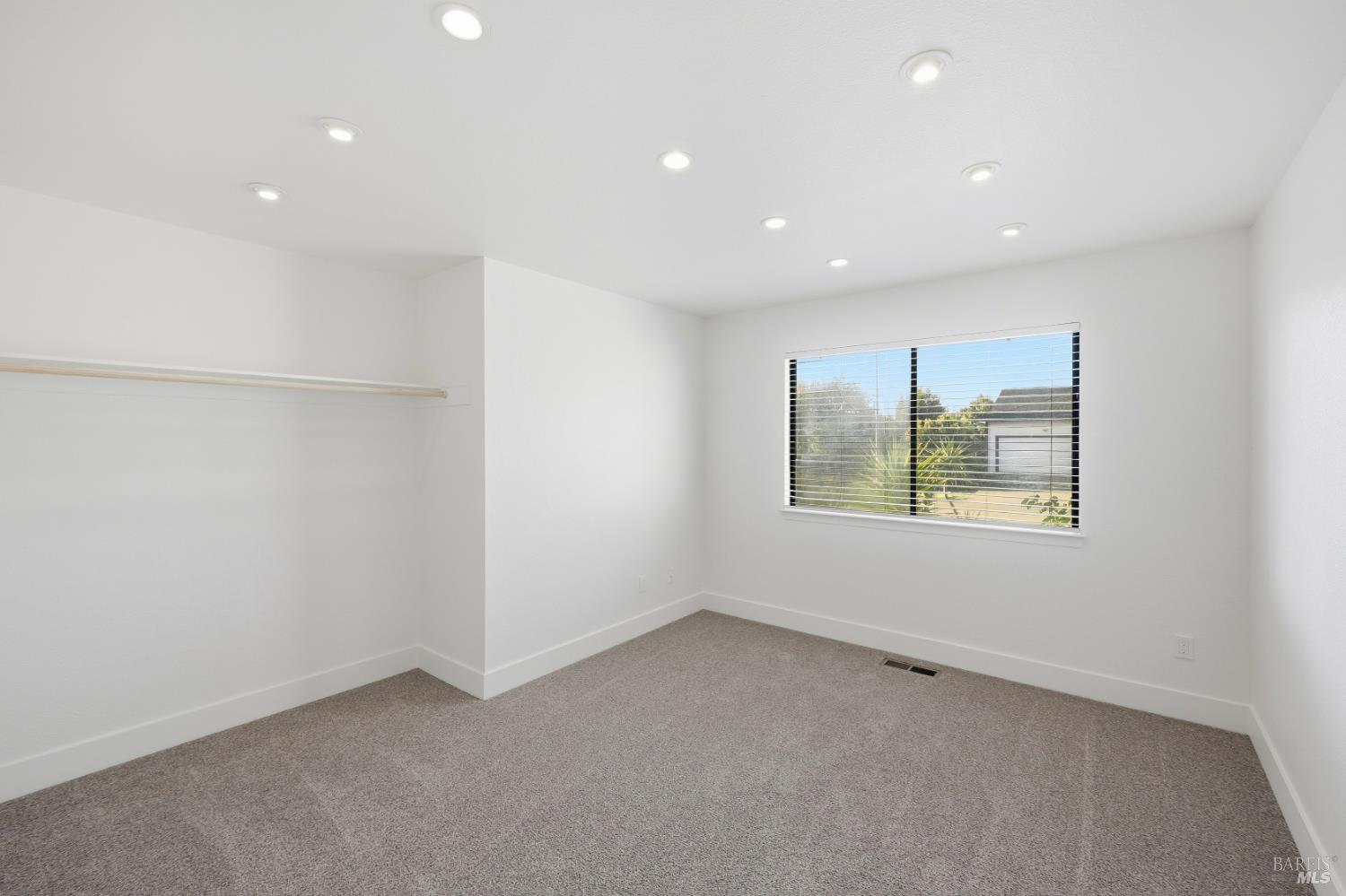 Detail Gallery Image 23 of 33 For 4906 Fernglen Dr, Santa Rosa,  CA 95405 - 3 Beds | 2 Baths