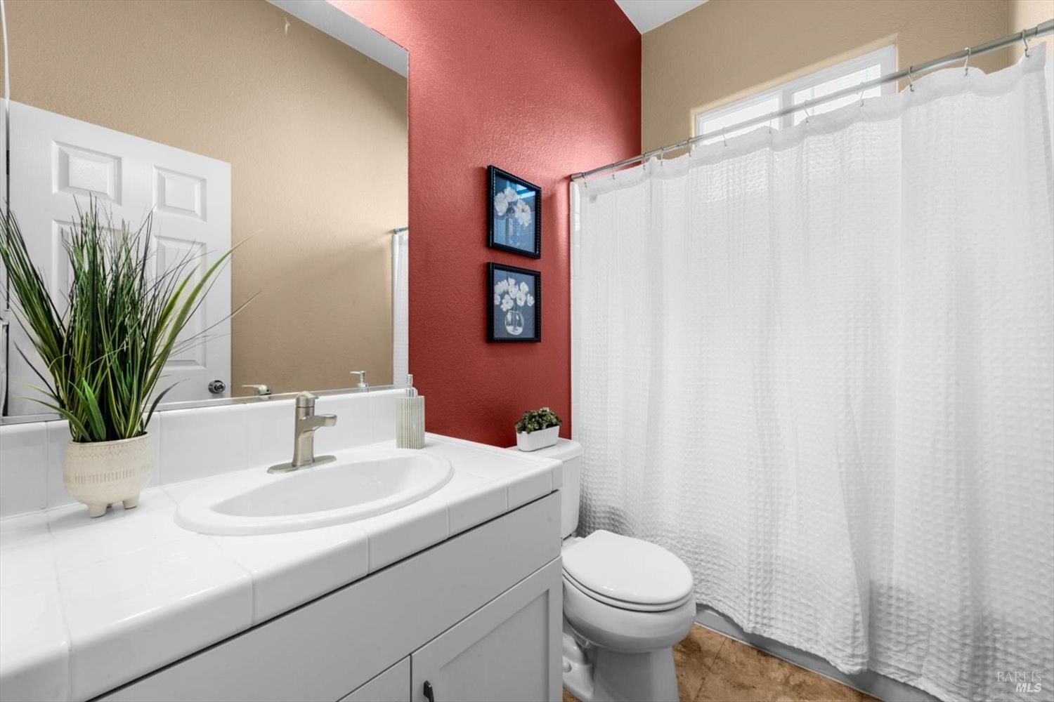 Detail Gallery Image 56 of 81 For 624 Emerald Hills Cir, Fairfield,  CA 94533 - 4 Beds | 3 Baths