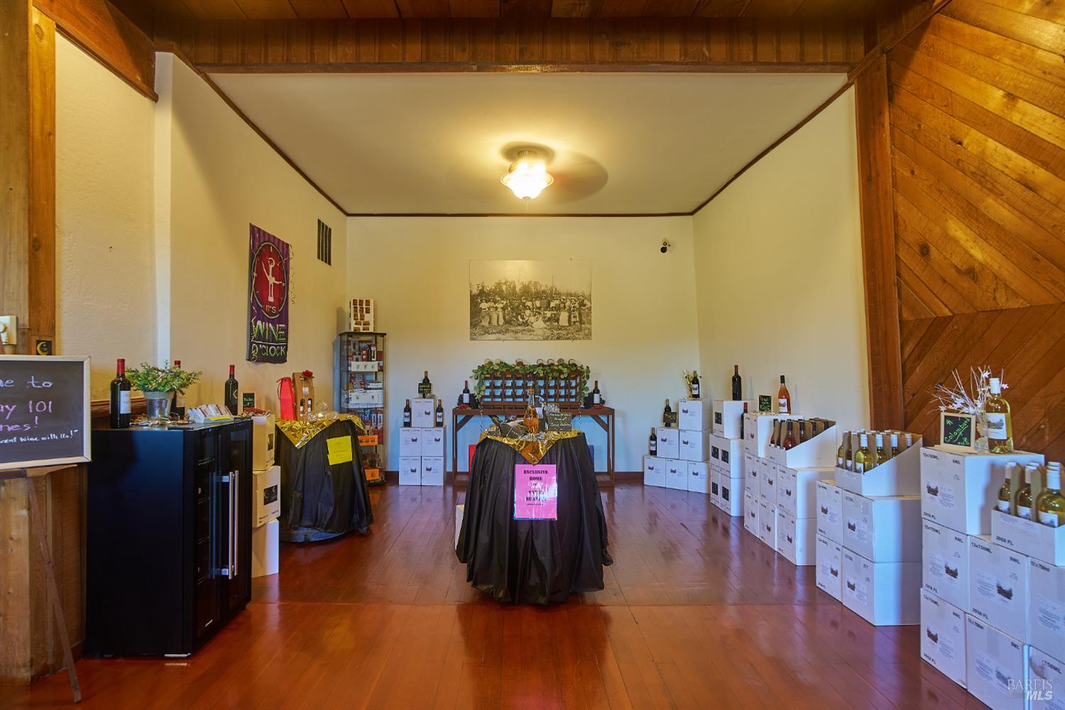 Detail Gallery Image 19 of 26 For 14600 S Highway 101 Unkn, Hopland,  CA 95449 - – Beds | – Baths