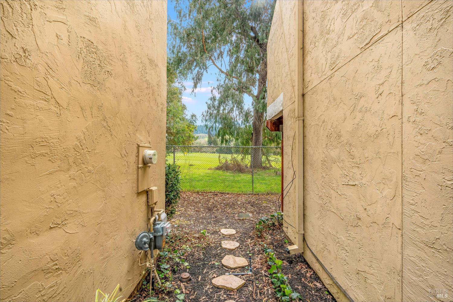 Detail Gallery Image 37 of 54 For 3098 Yulupa Ave, Santa Rosa,  CA 95405 - 2 Beds | 1/1 Baths