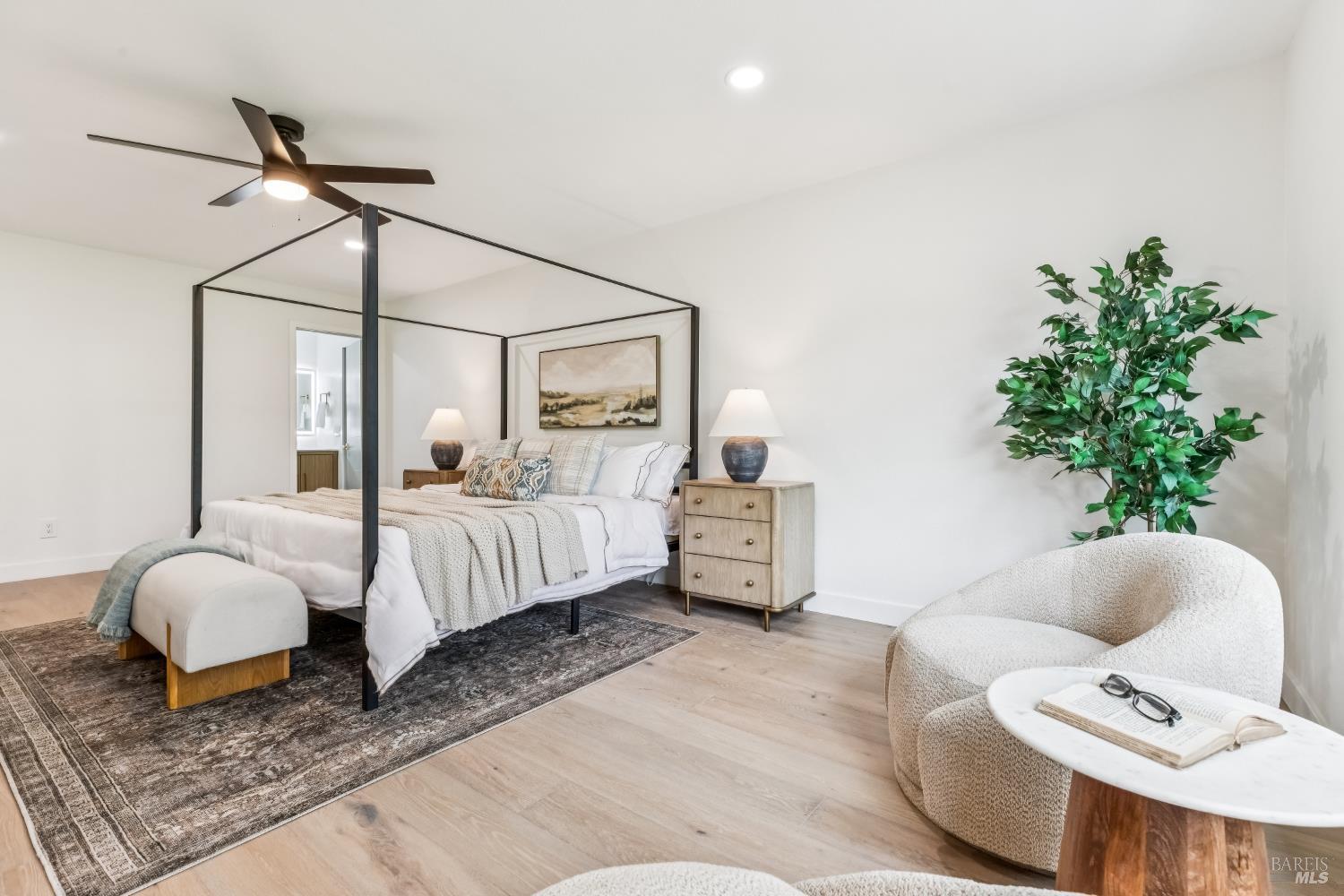 Detail Gallery Image 32 of 49 For 113 Greenridge Ct, Petaluma,  CA 94952 - 5 Beds | 3/1 Baths