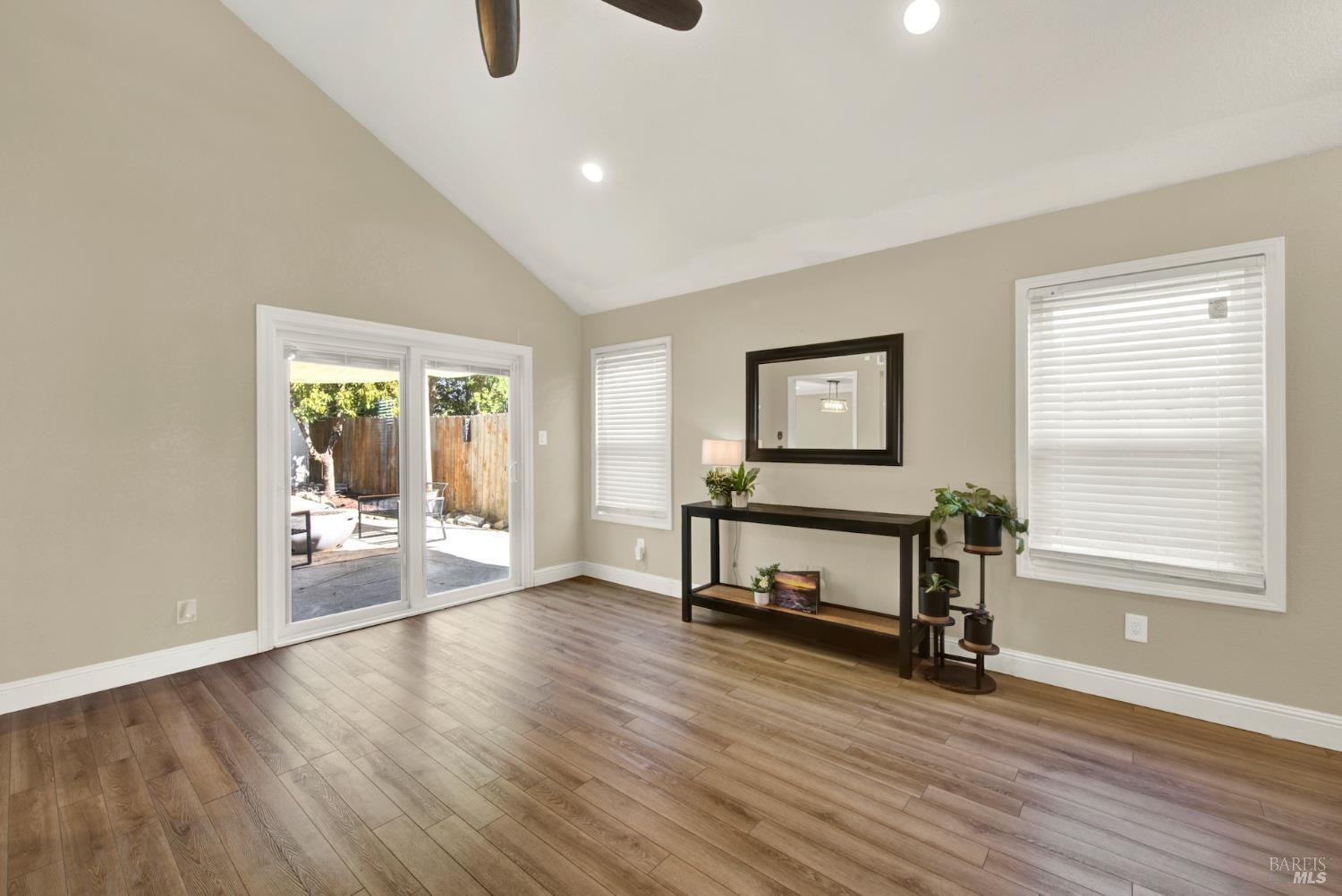 Detail Gallery Image 23 of 94 For 631 Colemanite Cir, Vacaville,  CA 95687 - 3 Beds | 2/1 Baths