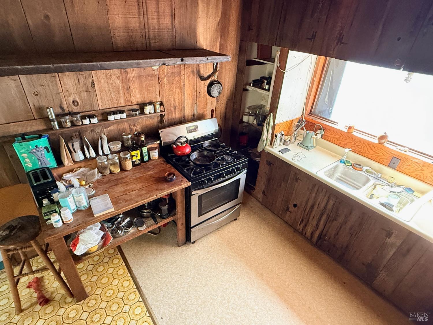 Detail Gallery Image 9 of 31 For 3480 N Albion Ridge G Rd, Albion,  CA 95410 - 2 Beds | 1 Baths