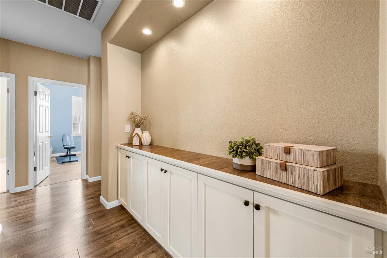 Detail Gallery Image 37 of 81 For 624 Emerald Hills Cir, Fairfield,  CA 94533 - 4 Beds | 3 Baths