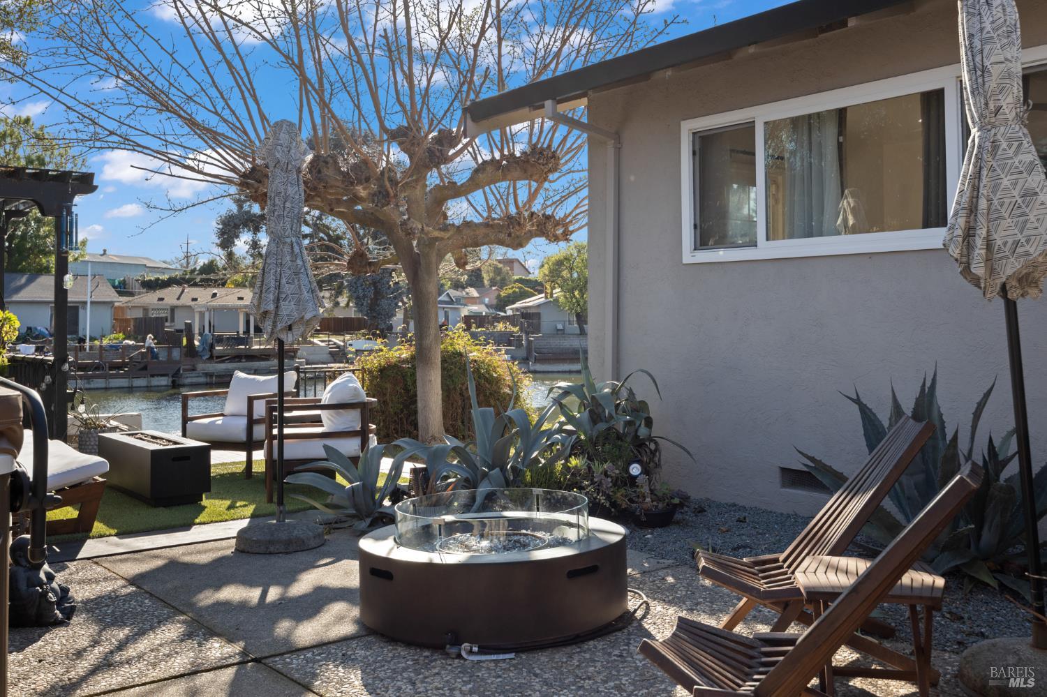 Detail Gallery Image 23 of 63 For 120 E Lake Dr, Antioch,  CA 94509 - 4 Beds | 2 Baths