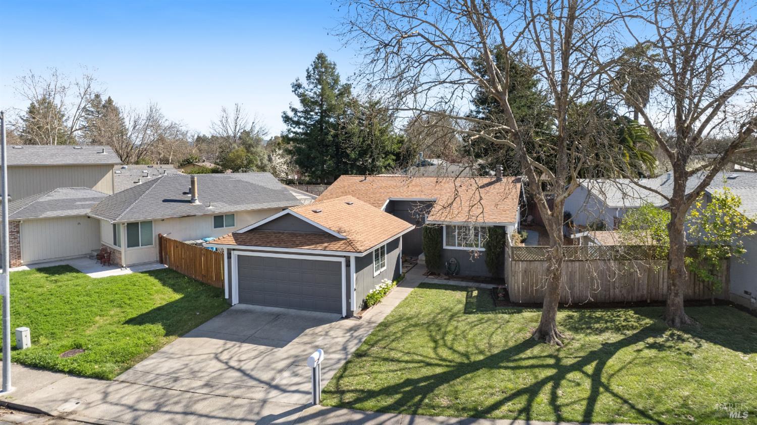 Detail Gallery Image 7 of 93 For 2400 Copperfield Dr, Santa Rosa,  CA 95401 - 3 Beds | 2 Baths