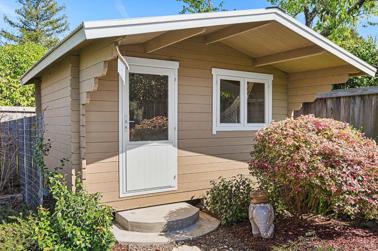 Detail Gallery Image 44 of 57 For 2866 Dusty Stone Ct, Santa Rosa,  CA 95405 - 3 Beds | 2/1 Baths