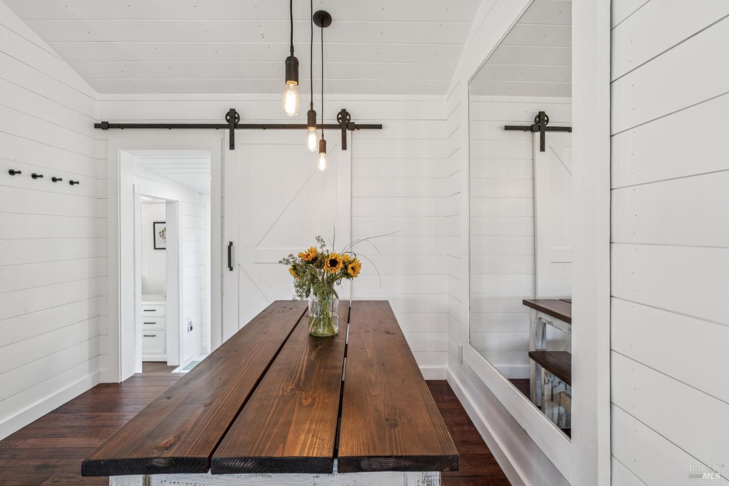 Detail Gallery Image 23 of 58 For 2 Foothill Blvd, Calistoga,  CA 94515 - 2 Beds | 2 Baths