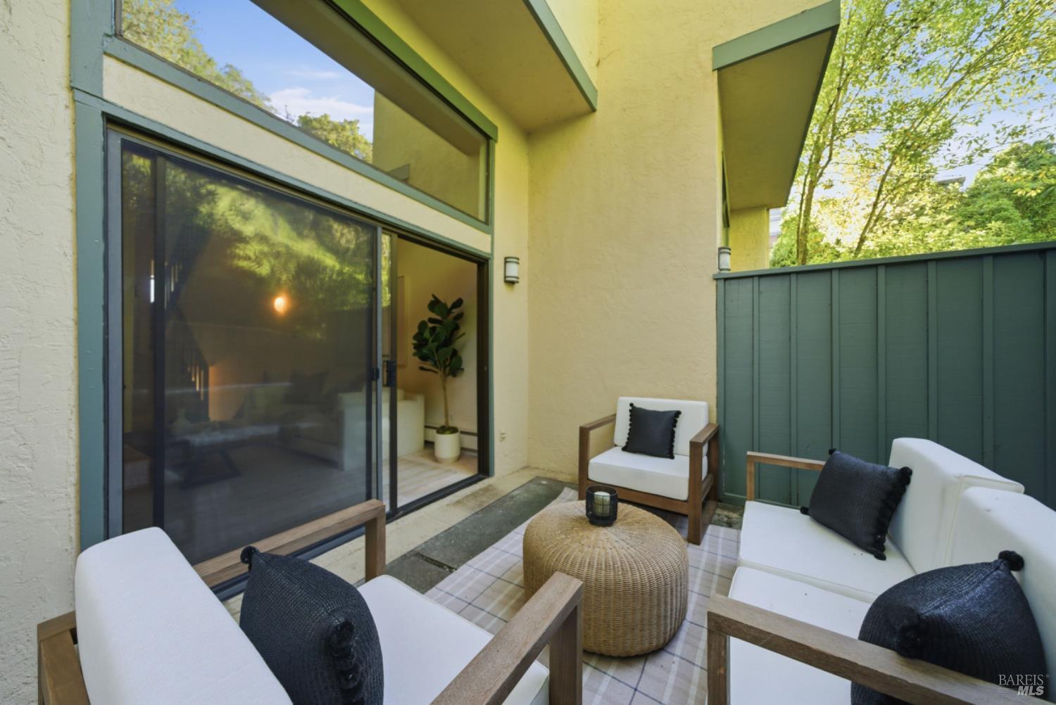 Detail Gallery Image 35 of 40 For 818 S Eliseo Dr, Greenbrae,  CA 94904 - 2 Beds | 1/1 Baths