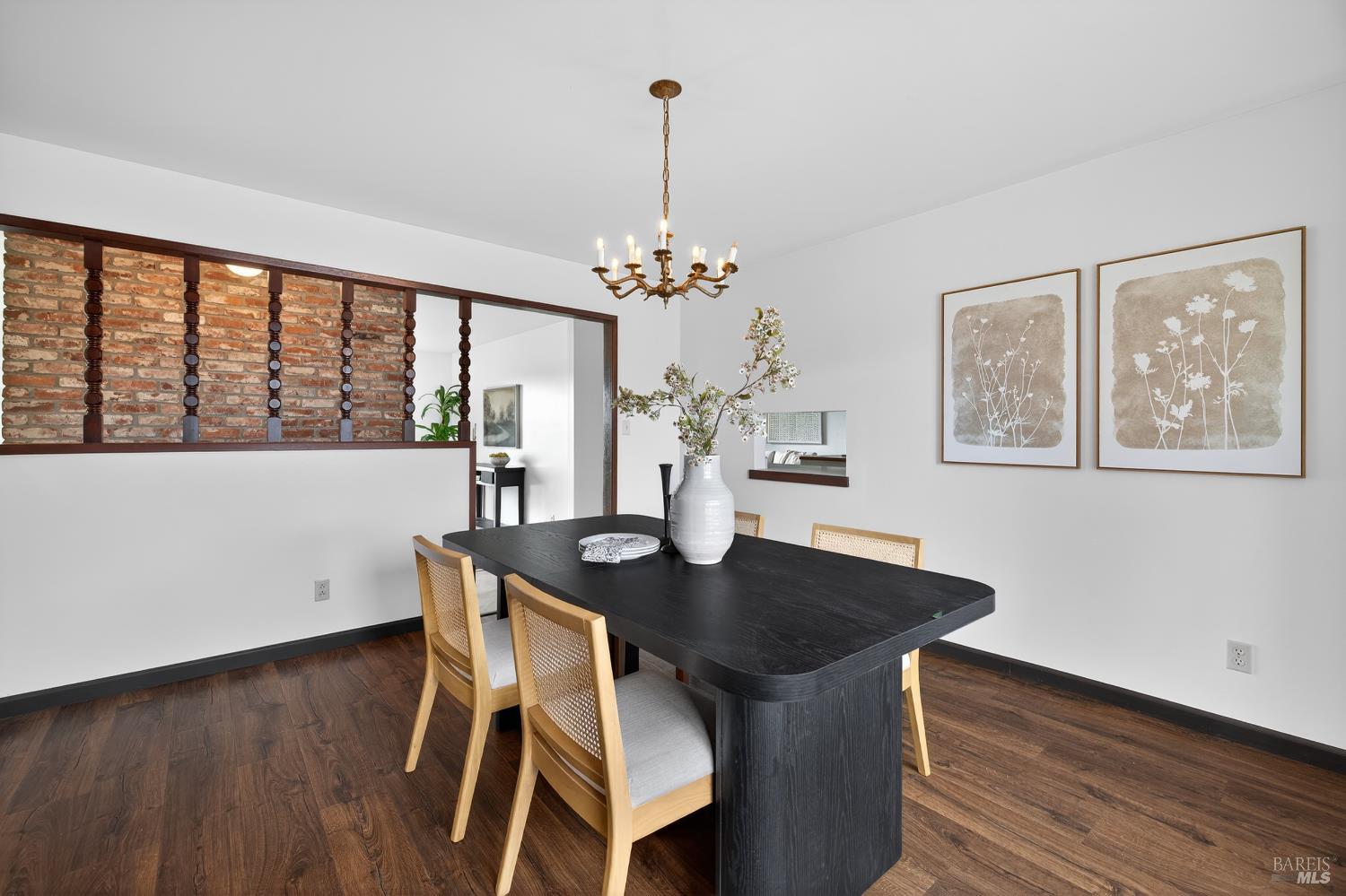 Detail Gallery Image 15 of 70 For 101 Mcbrown Rd, Petaluma,  CA 94952 - 4 Beds | 2/1 Baths