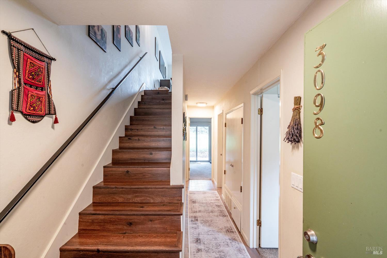 Detail Gallery Image 3 of 54 For 3098 Yulupa Ave, Santa Rosa,  CA 95405 - 2 Beds | 1/1 Baths