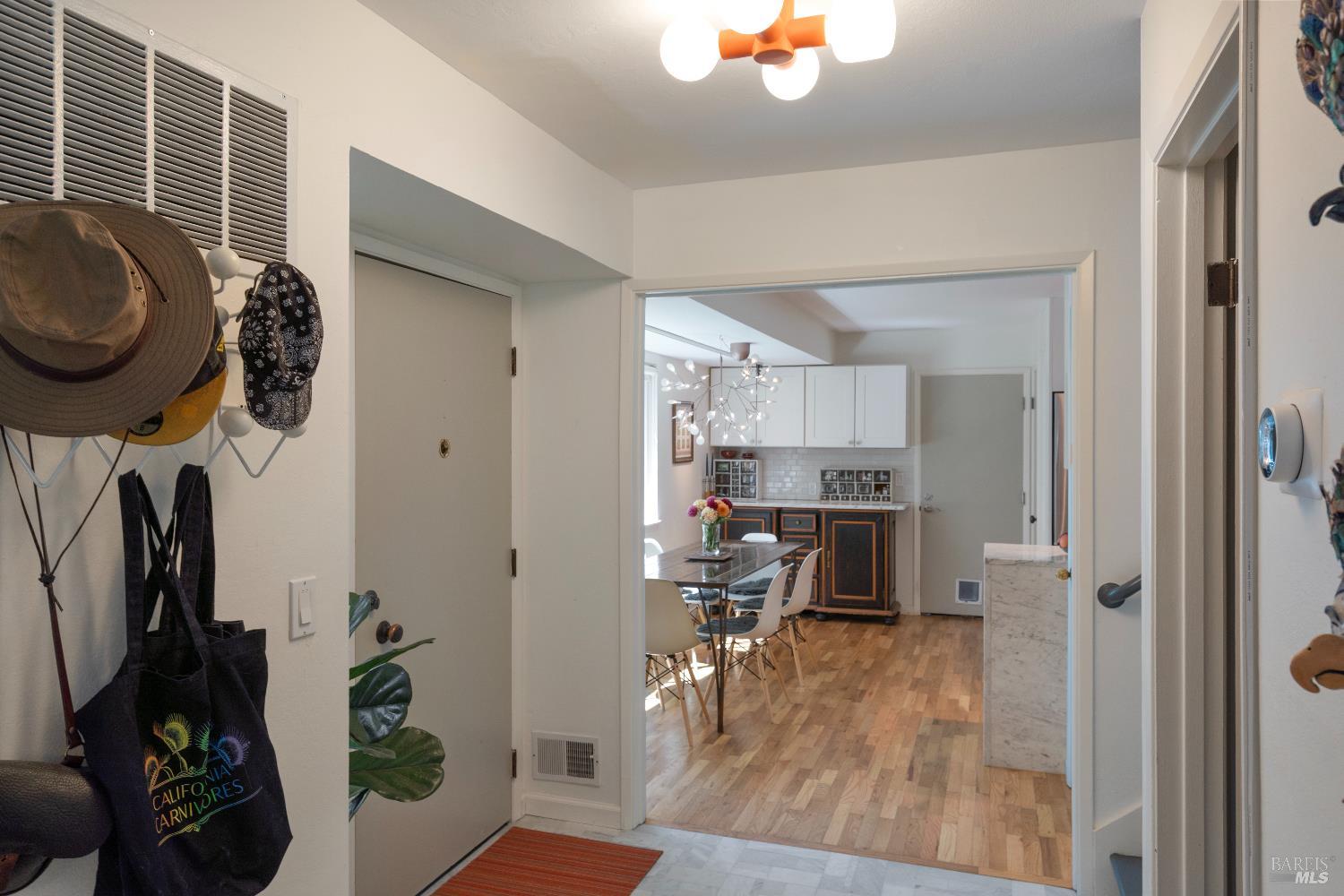 Detail Gallery Image 24 of 30 For 9 Porto Bello Dr, San Rafael,  CA 94901 - 2 Beds | 2/1 Baths