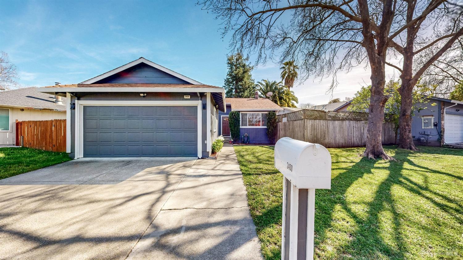 Detail Gallery Image 10 of 93 For 2400 Copperfield Dr, Santa Rosa,  CA 95401 - 3 Beds | 2 Baths