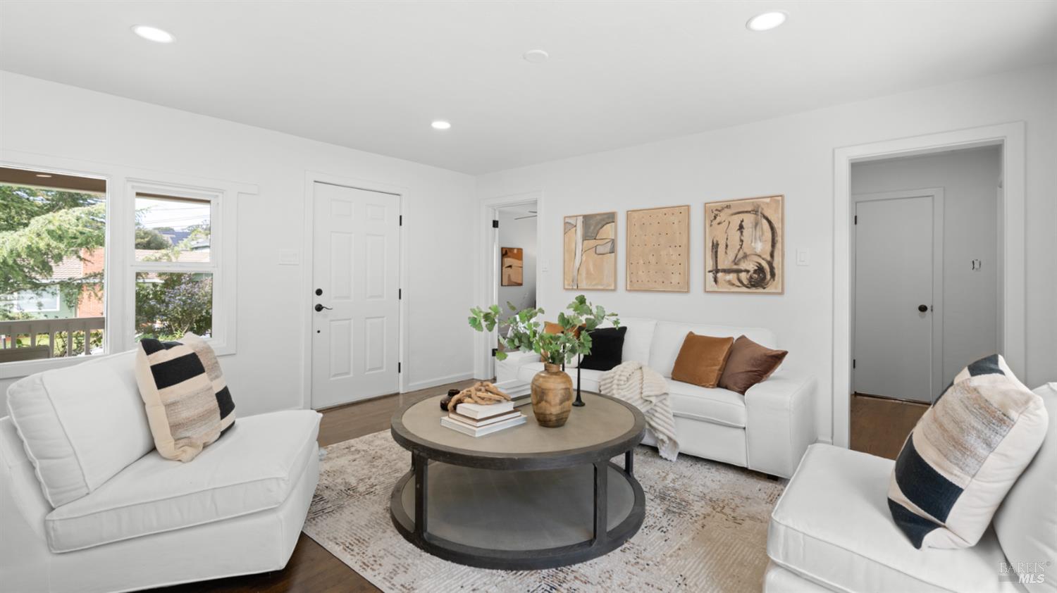 Detail Gallery Image 5 of 48 For 6 Sherwood Pl, Novato,  CA 94945 - 3 Beds | 1/1 Baths