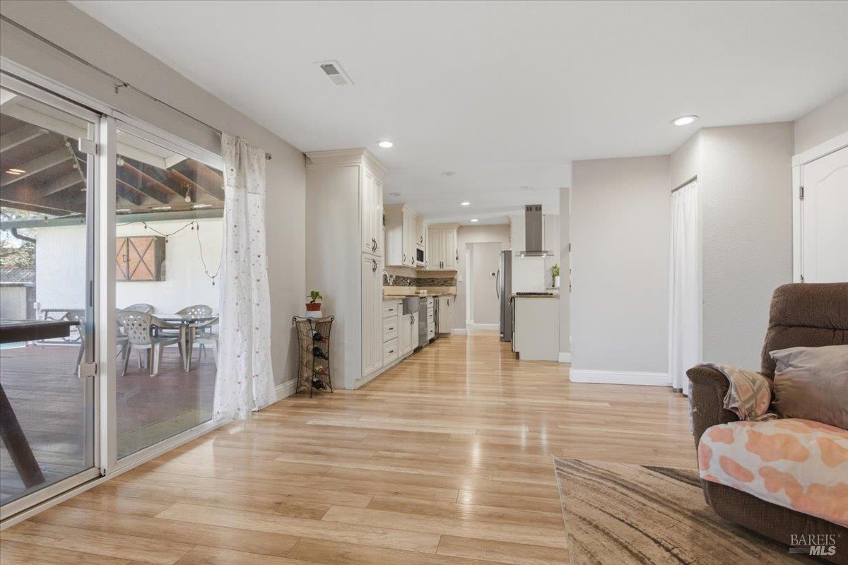 Detail Gallery Image 21 of 46 For 451 Alamo Dr, Vacaville,  CA 95688 - 4 Beds | 2 Baths