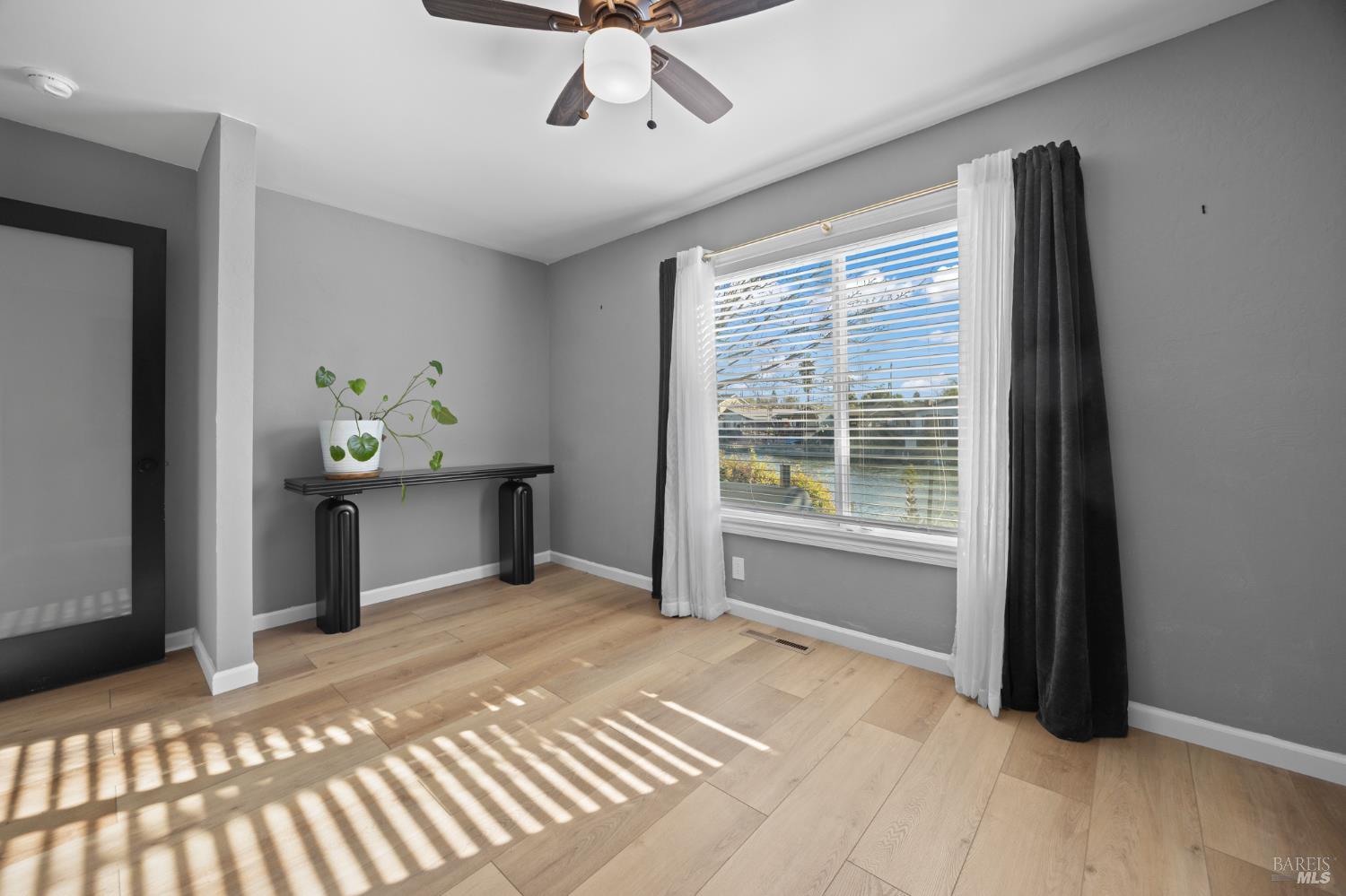 Detail Gallery Image 40 of 63 For 120 E Lake Dr, Antioch,  CA 94509 - 4 Beds | 2 Baths