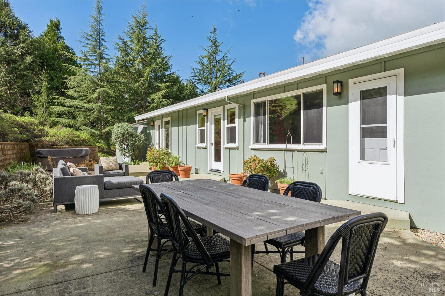 Detail Gallery Image 57 of 92 For 5855 Bodega Ave, Petaluma,  CA 94952 - 3 Beds | 2/1 Baths