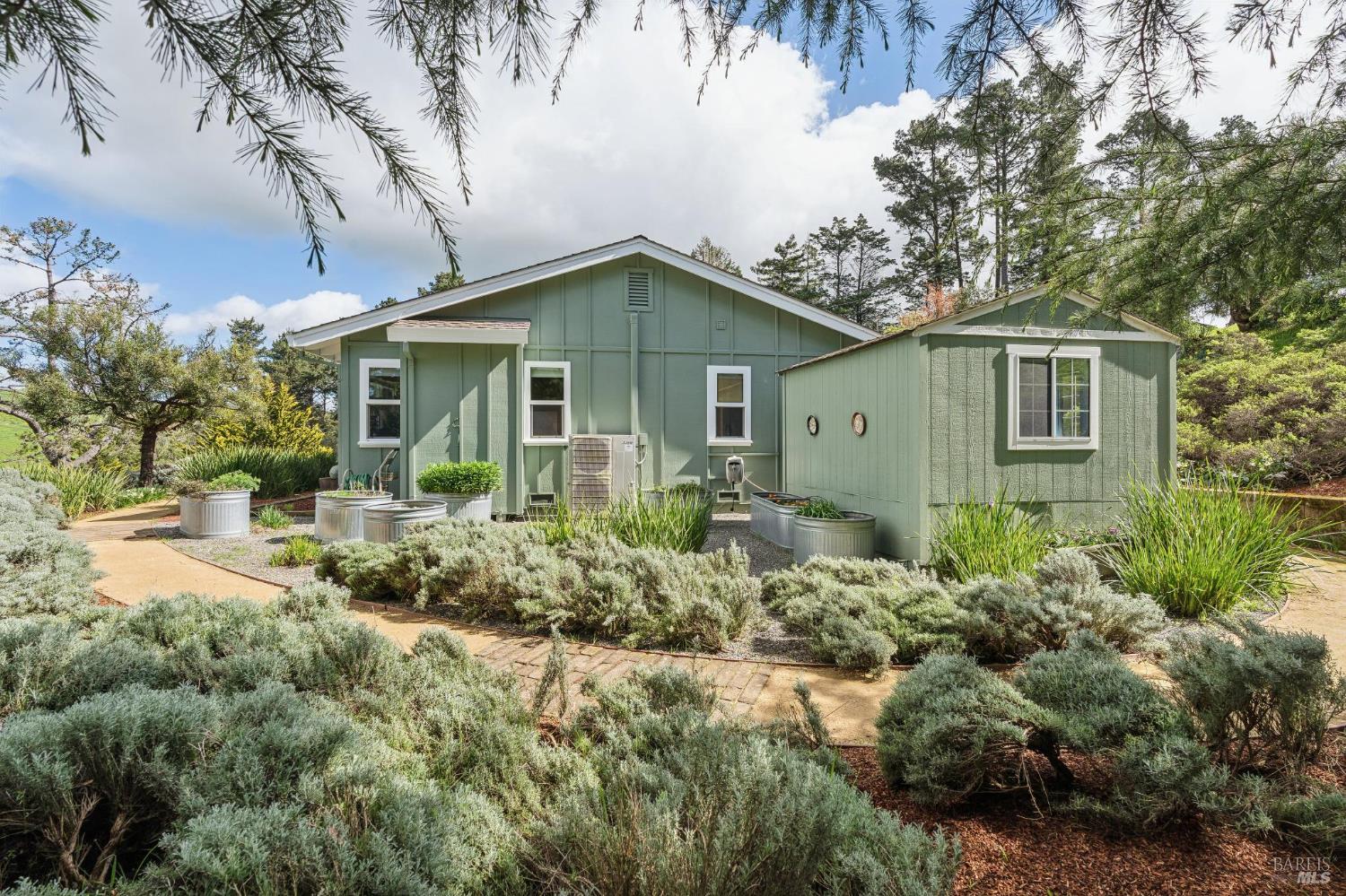 Detail Gallery Image 68 of 92 For 5855 Bodega Ave, Petaluma,  CA 94952 - 3 Beds | 2/1 Baths