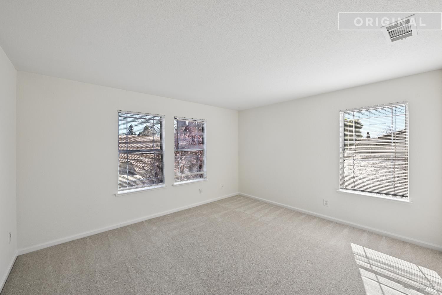 Detail Gallery Image 30 of 46 For 231 Roundhill Ct, Vacaville,  CA 95687 - 3 Beds | 2/1 Baths