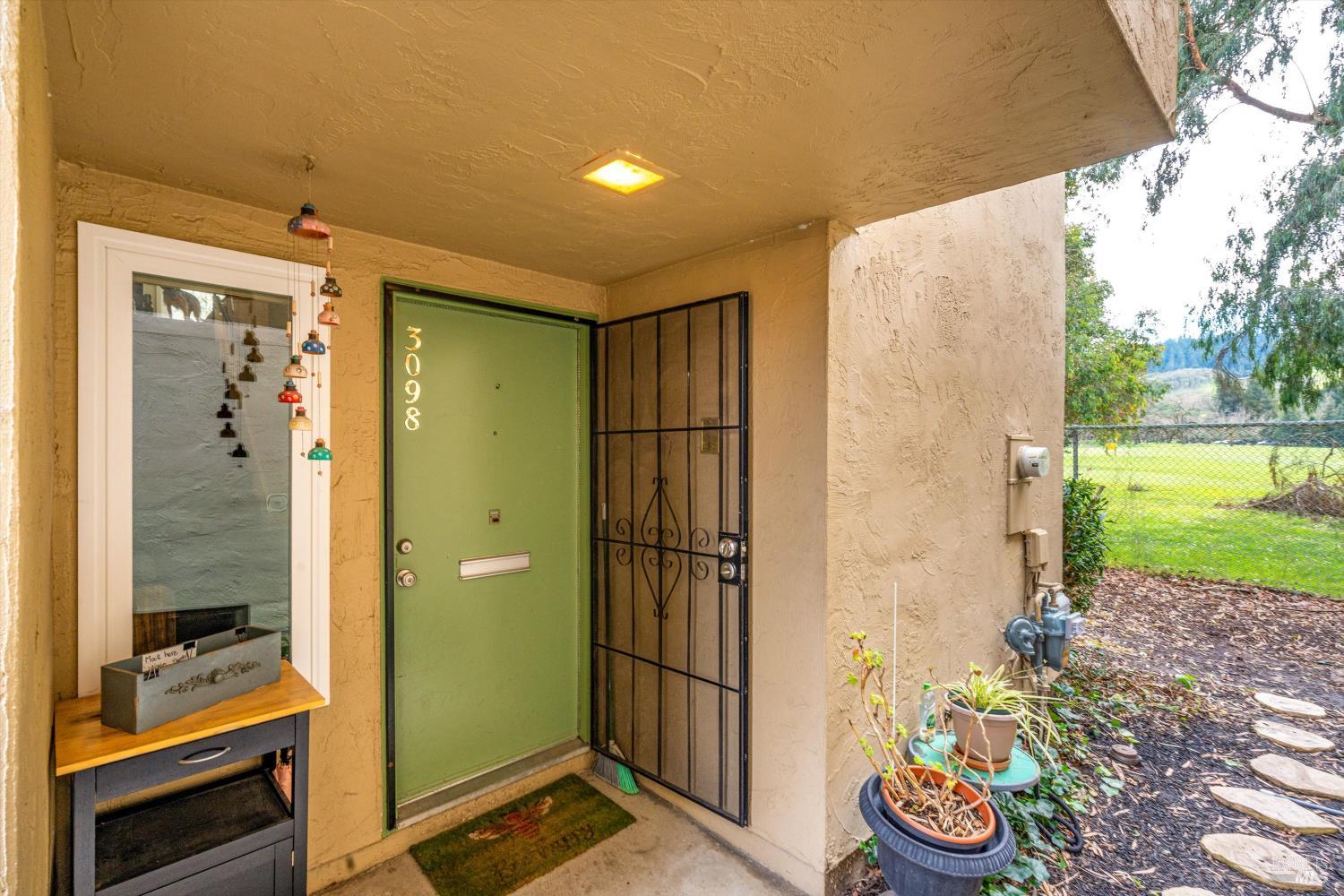 Detail Gallery Image 2 of 54 For 3098 Yulupa Ave, Santa Rosa,  CA 95405 - 2 Beds | 1/1 Baths