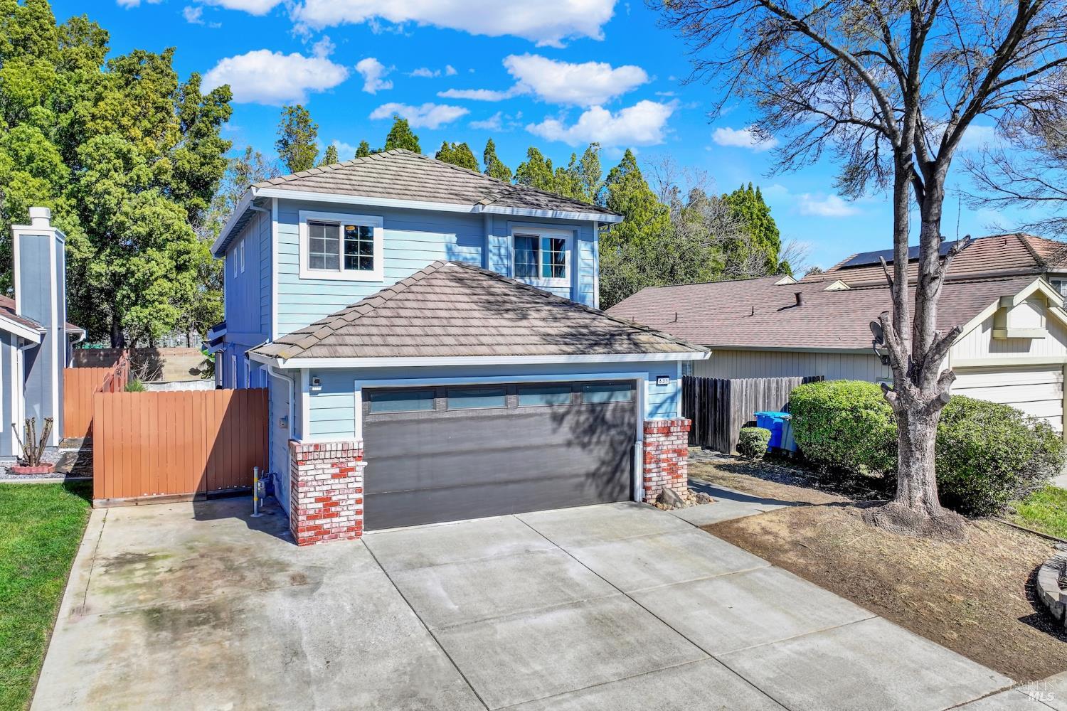 Detail Gallery Image 2 of 94 For 631 Colemanite Cir, Vacaville,  CA 95687 - 3 Beds | 2/1 Baths