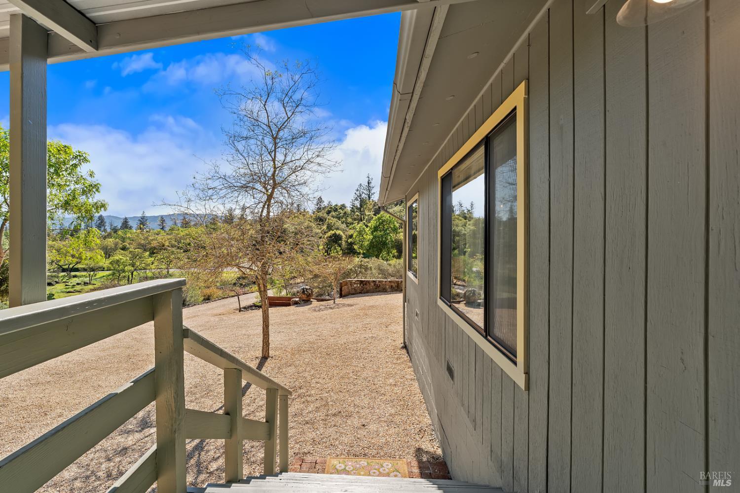 Detail Gallery Image 8 of 42 For 807 Deer Park Rd, Saint Helena,  CA 94574 - 3 Beds | 2 Baths