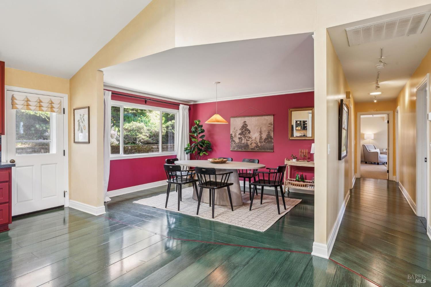 Detail Gallery Image 34 of 92 For 5855 Bodega Ave, Petaluma,  CA 94952 - 3 Beds | 2/1 Baths