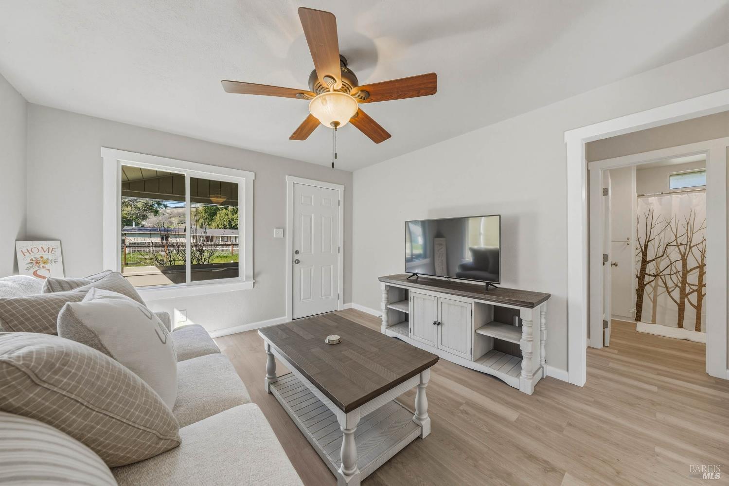 Detail Gallery Image 7 of 39 For 6061 1st Ave, Lucerne,  CA 95458 - 2 Beds | 1 Baths