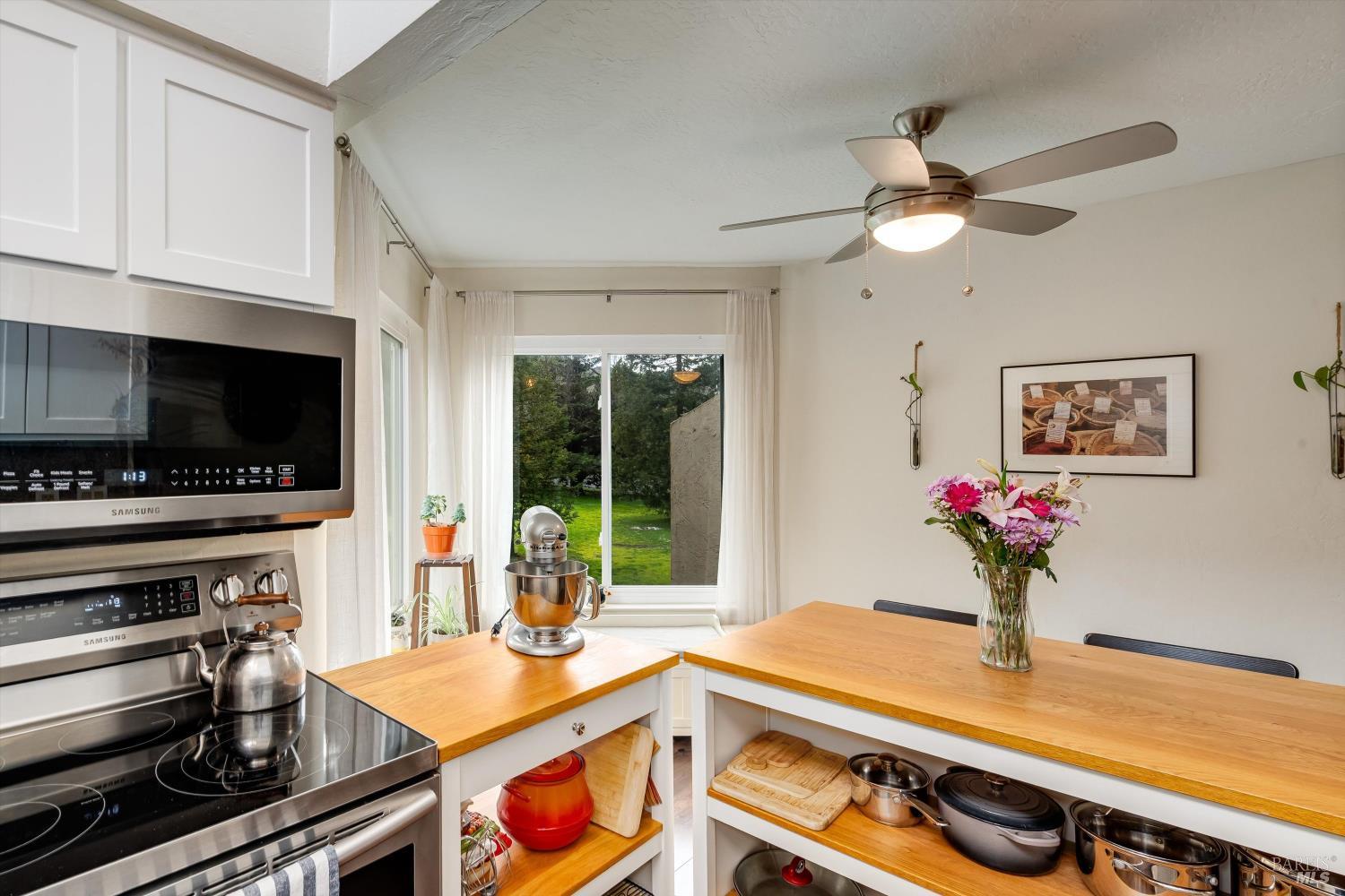 Detail Gallery Image 24 of 54 For 3098 Yulupa Ave, Santa Rosa,  CA 95405 - 2 Beds | 1/1 Baths