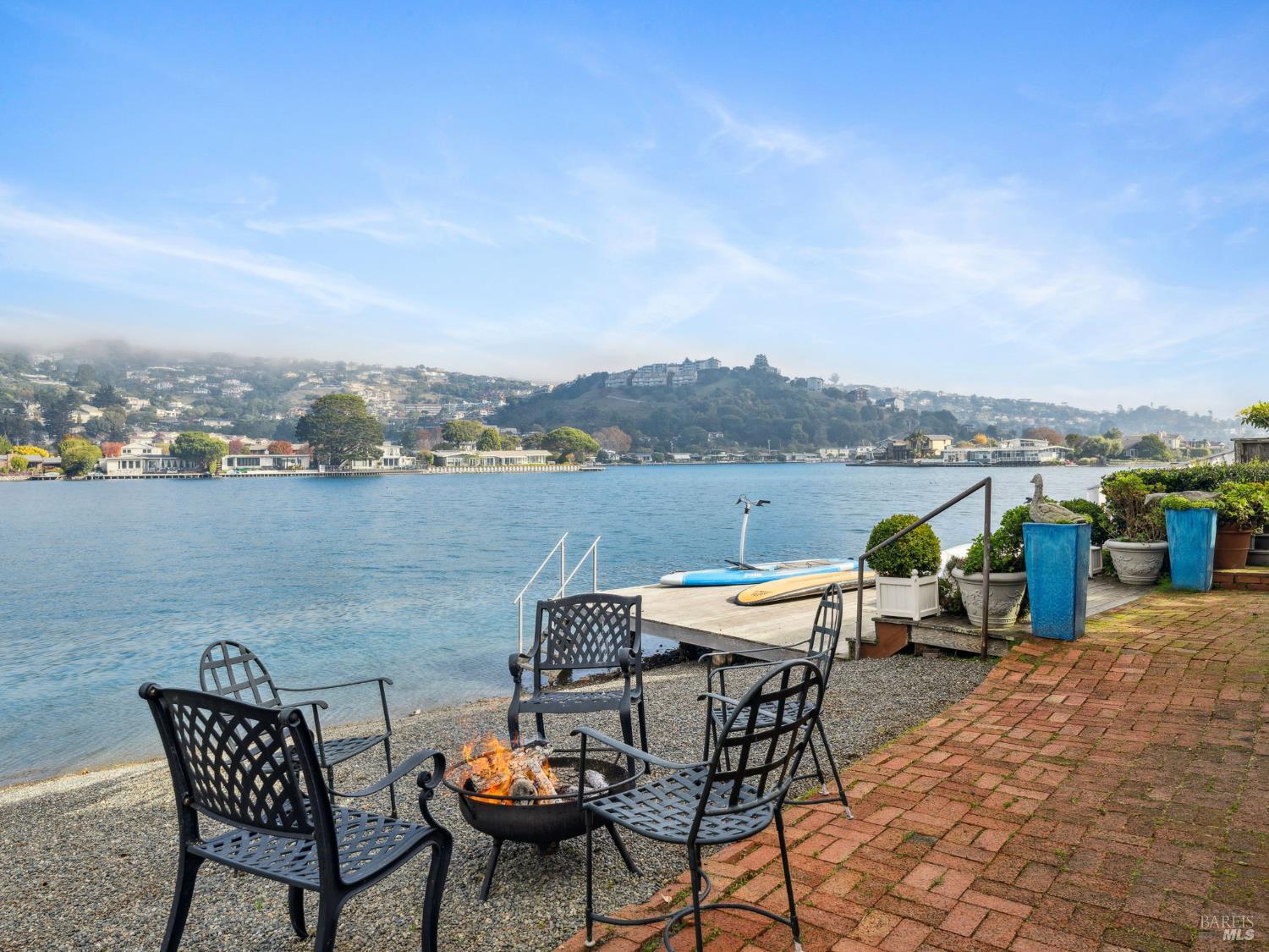 Detail Gallery Image 5 of 19 For 216 San Rafael Ave, Belvedere,  CA 94920 - 3 Beds | 2 Baths