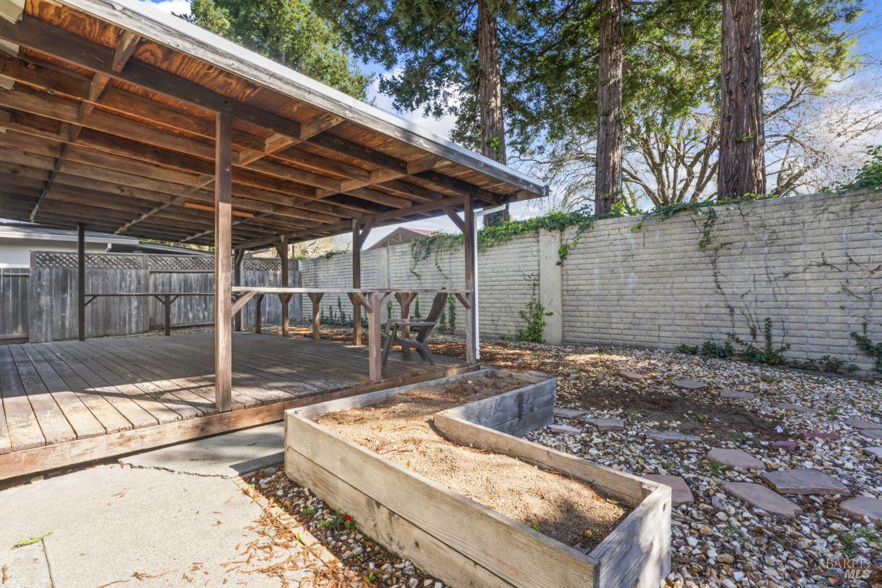 Detail Gallery Image 34 of 38 For 6498 Jacaranda St, Rohnert Park,  CA 94928 - 4 Beds | 2 Baths