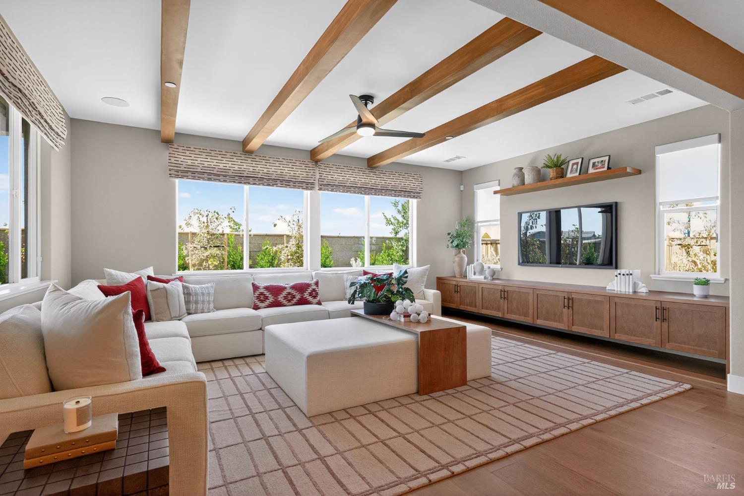 Detail Gallery Image 9 of 29 For 627 Beyers St, Oakley,  CA 94561 - 5 Beds | 4 Baths