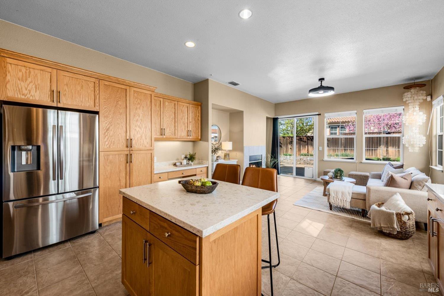 Detail Gallery Image 28 of 81 For 624 Emerald Hills Cir, Fairfield,  CA 94533 - 4 Beds | 3 Baths