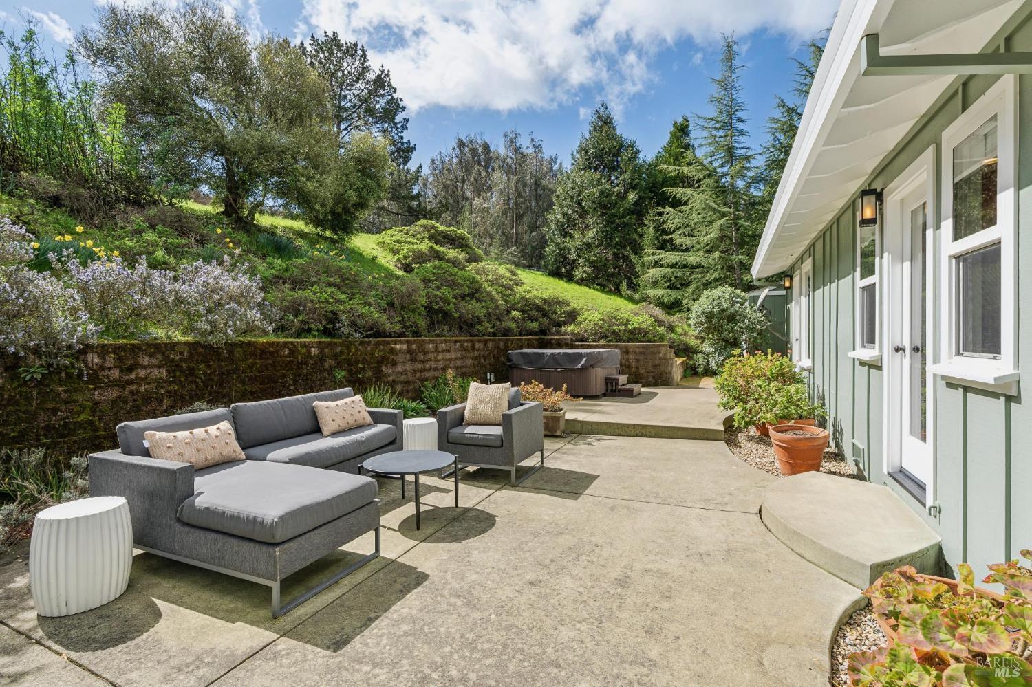 Detail Gallery Image 59 of 92 For 5855 Bodega Ave, Petaluma,  CA 94952 - 3 Beds | 2/1 Baths