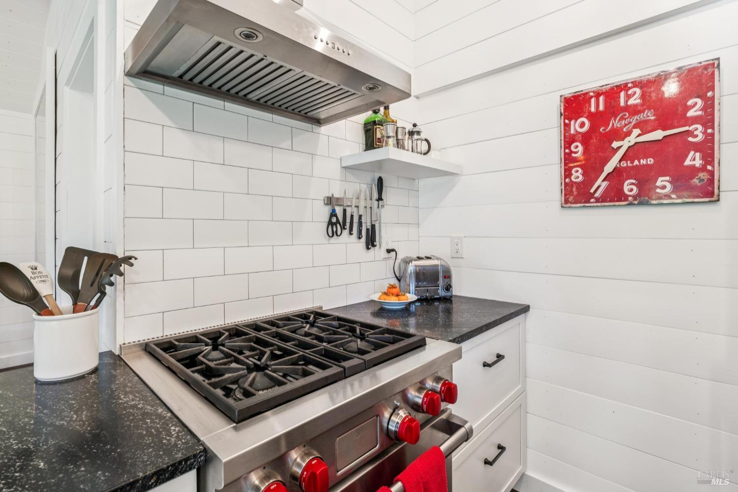 Detail Gallery Image 27 of 58 For 2 Foothill Blvd, Calistoga,  CA 94515 - 2 Beds | 2 Baths