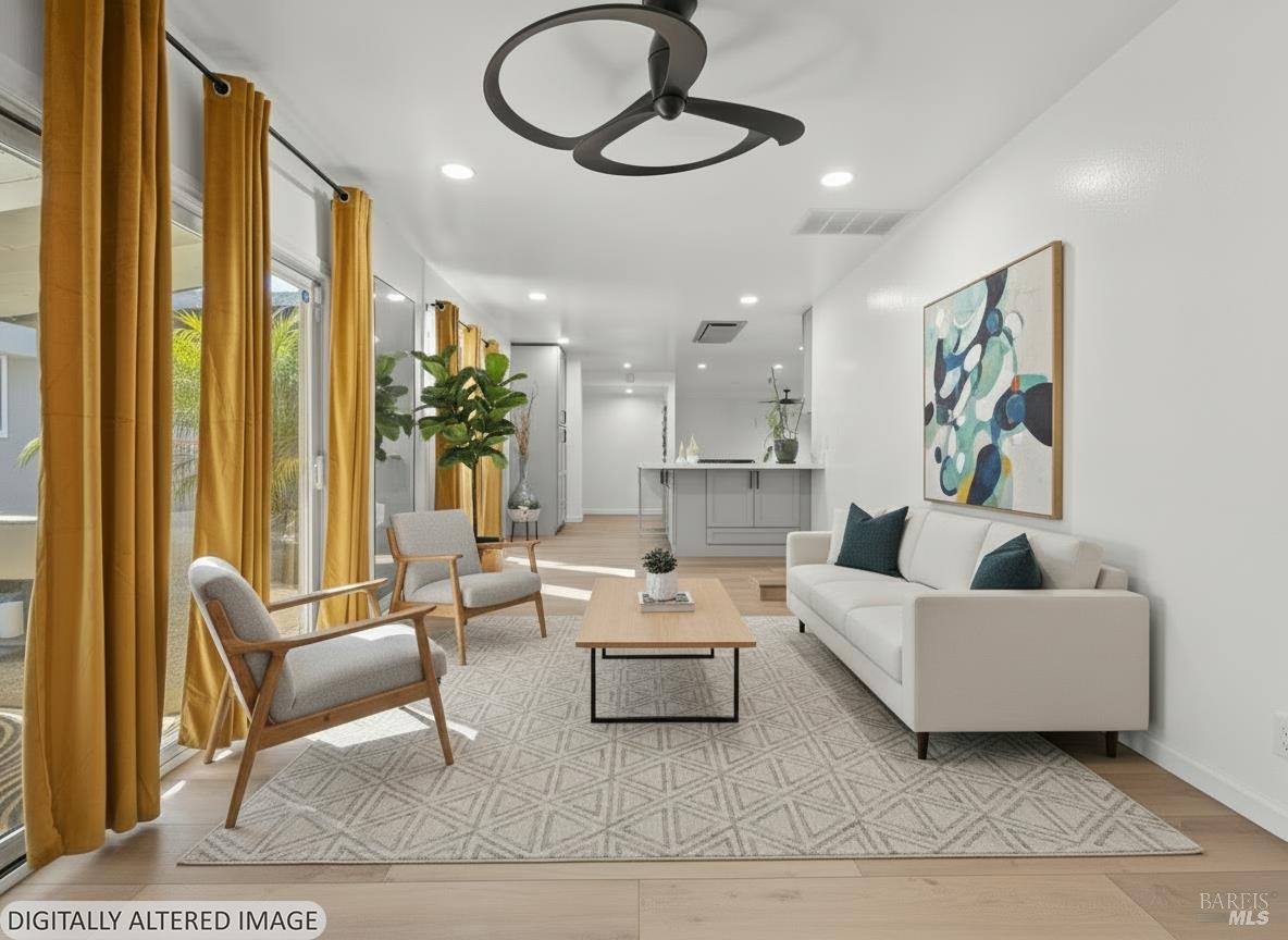 Detail Gallery Image 9 of 63 For 120 E Lake Dr, Antioch,  CA 94509 - 4 Beds | 2 Baths